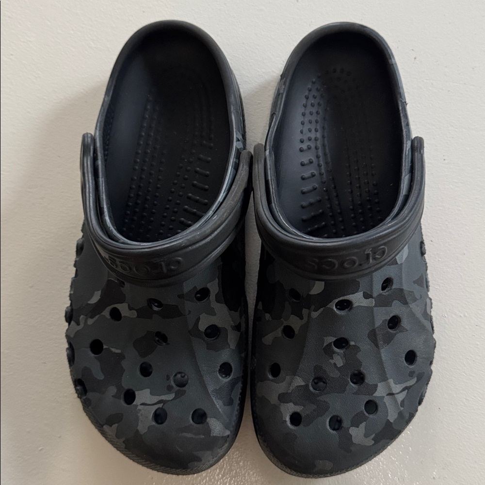 CROCS Black Camouflage Clogs